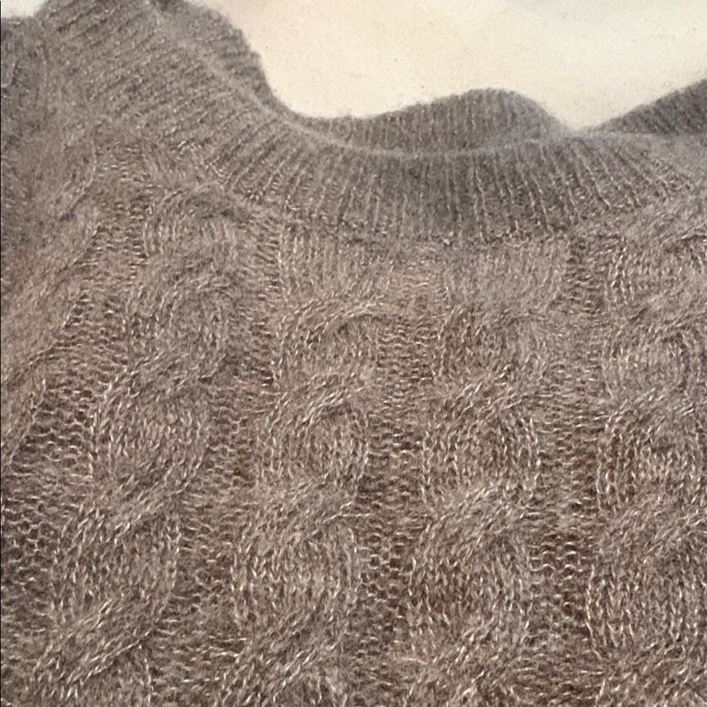 Meilleur Moment cable knit cashmere sweater - Picture 9 of 10